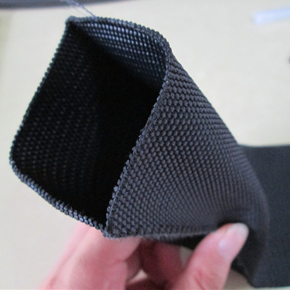 Principais benefícios do uso de uma manga têxtil de nylon em ambientes de trabalho severos